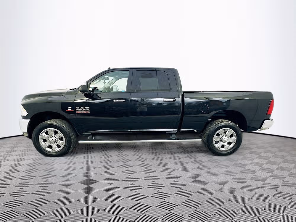 2017 Ram 2500 Big Horn Diesel 4x4 Image 4