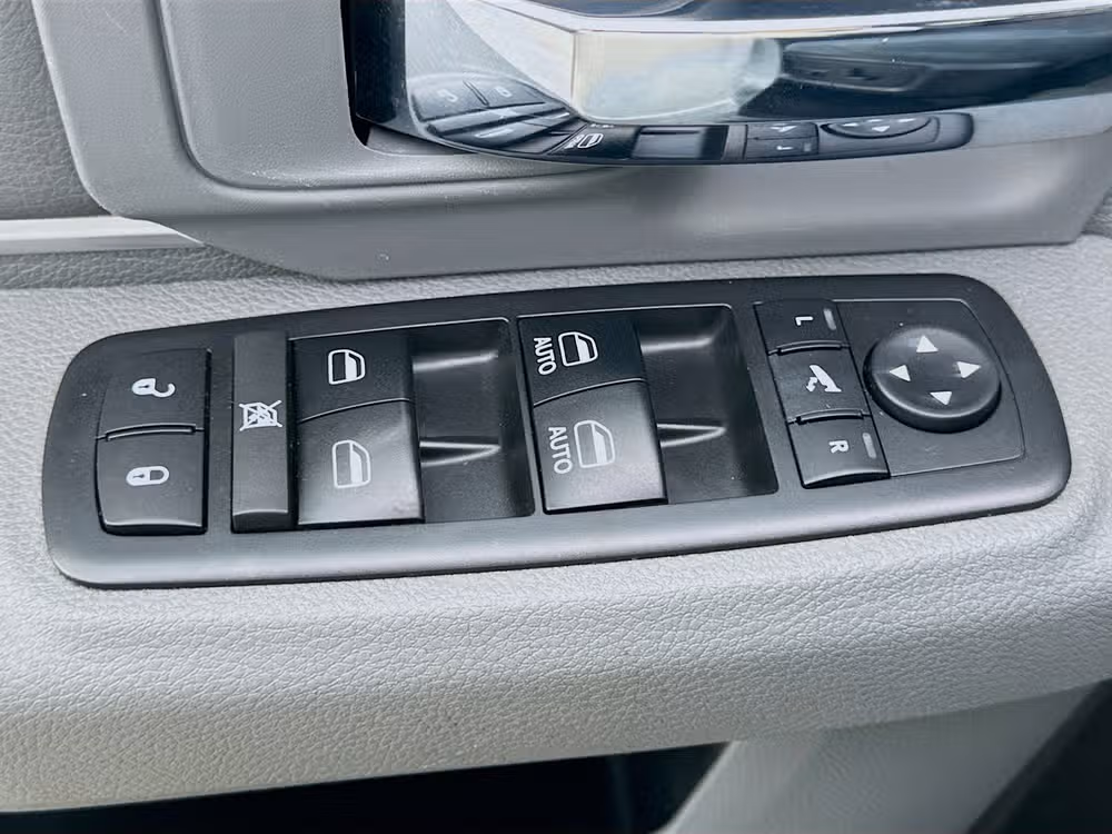 2017 Ram 2500 Big Horn Diesel 4x4 Image 19
