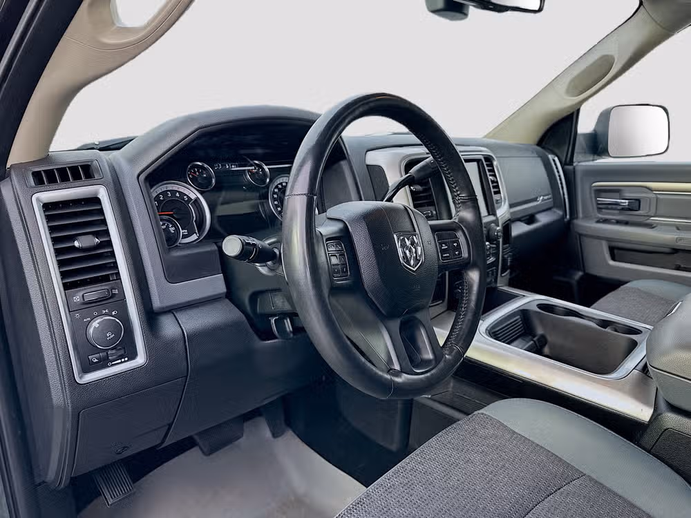 2017 Ram 2500 Big Horn Diesel 4x4 Image 9
