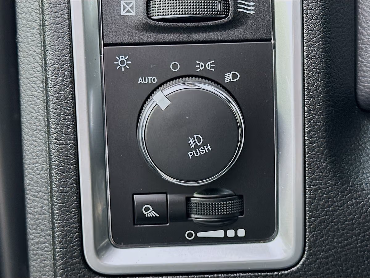 2017 Ram 2500 Big Horn Diesel 4x4 Image 10