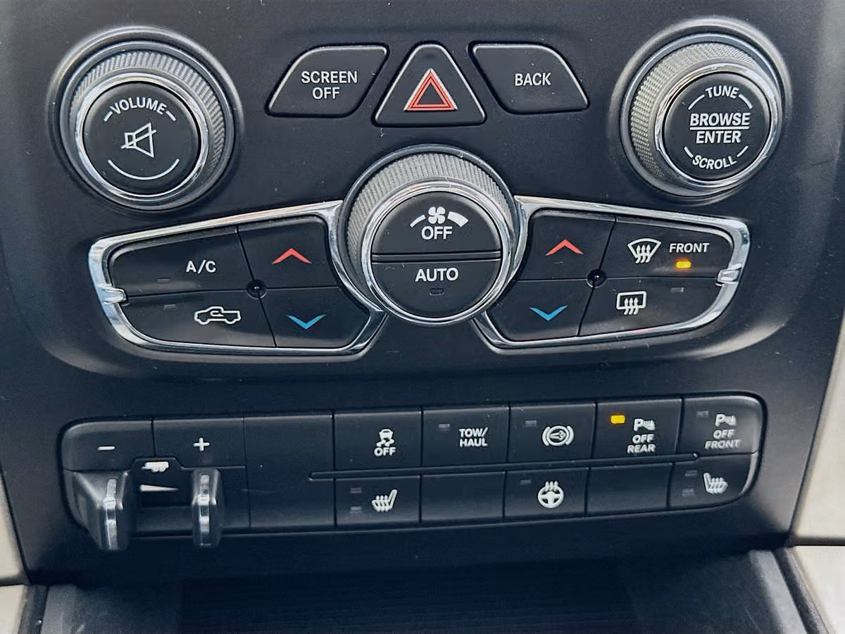 2017 Ram 2500 Big Horn Diesel 4x4 Image 18