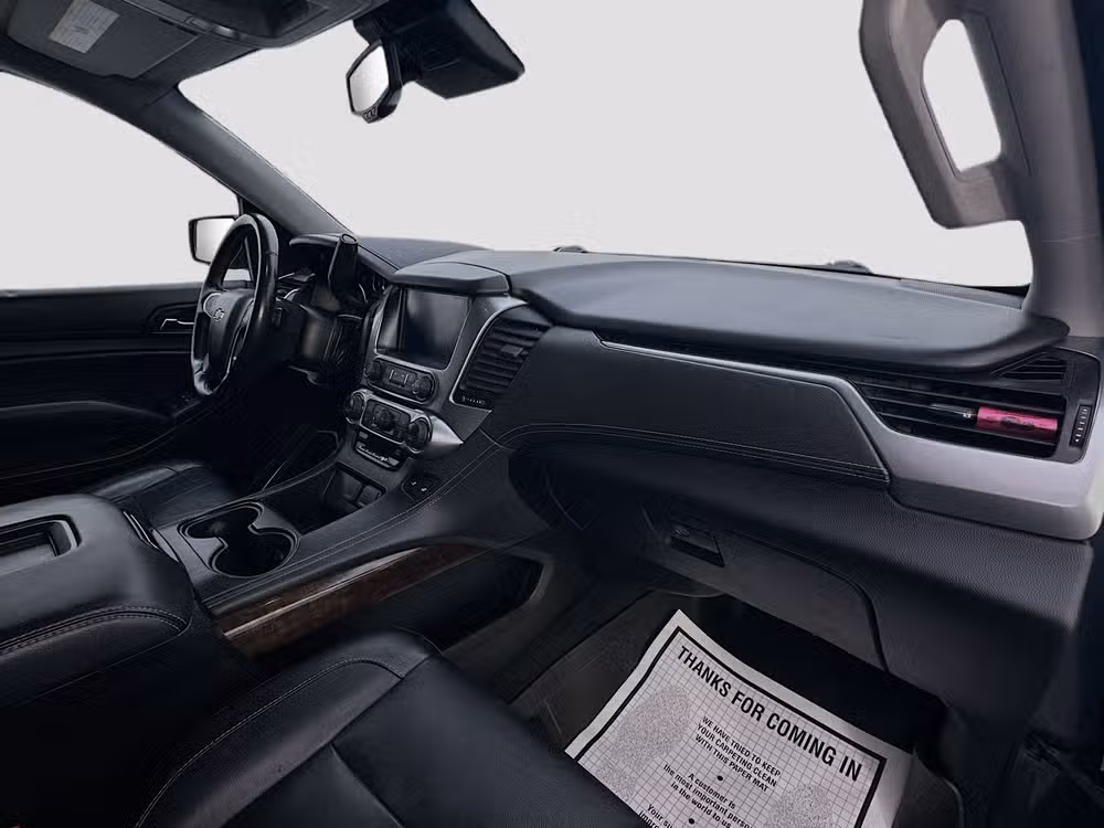 2020 Chevrolet Suburban LT Image 32