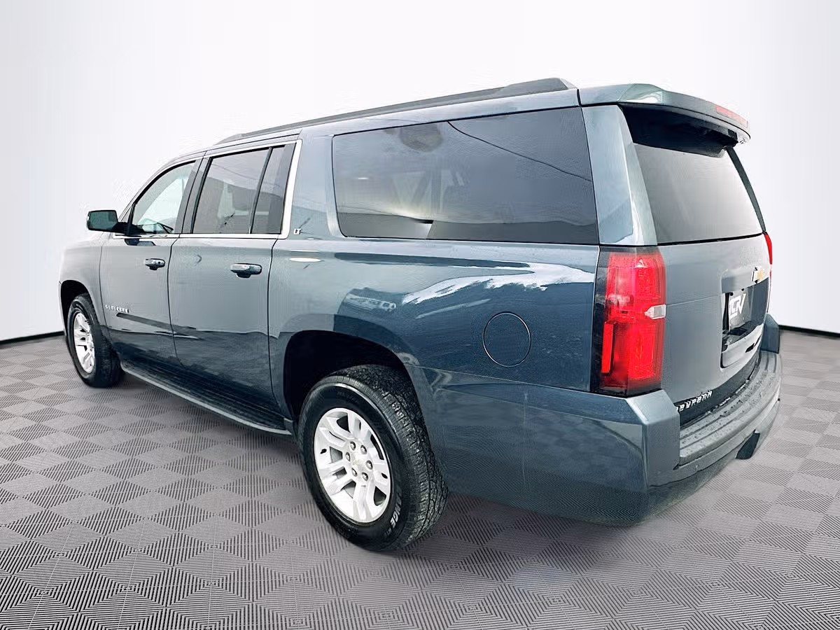 2020 Chevrolet Suburban LT Image 5
