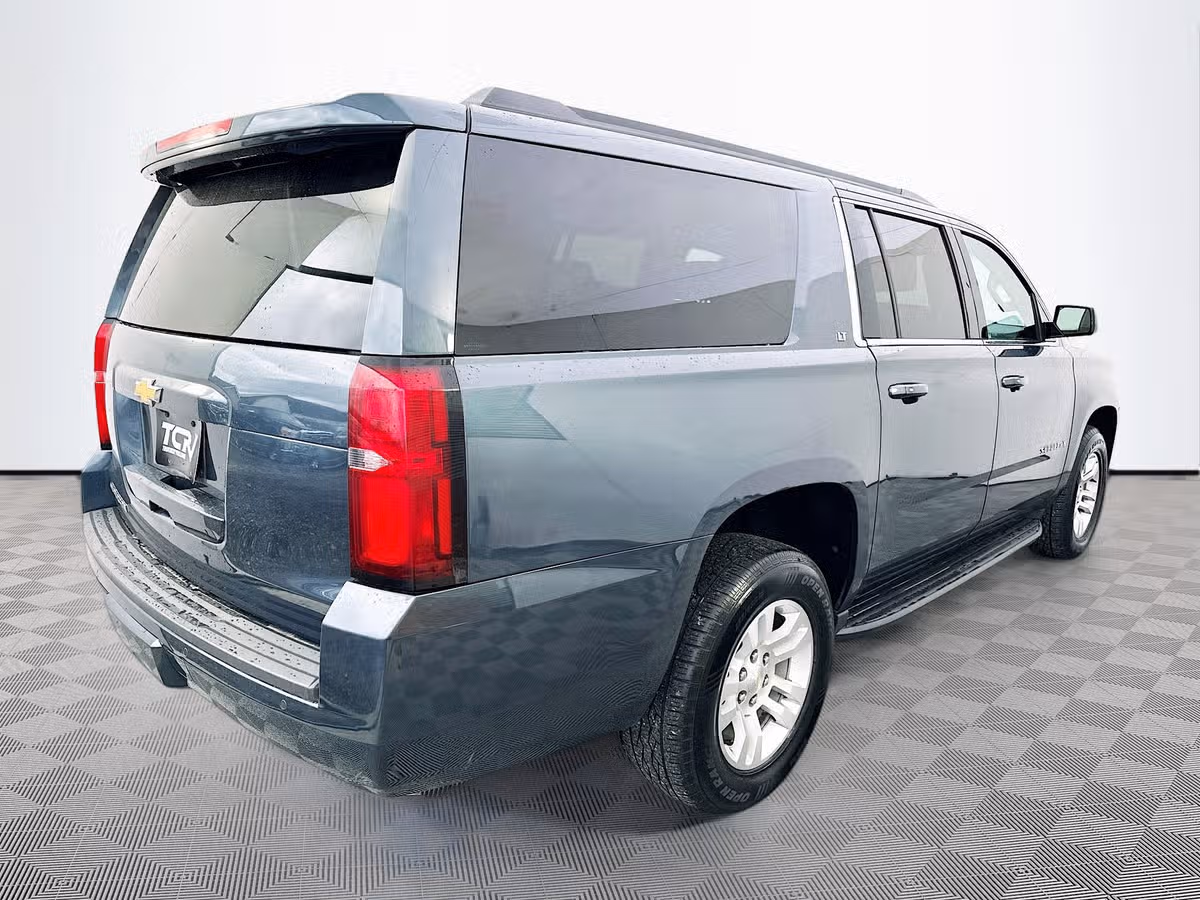 2020 Chevrolet Suburban LT Image 7
