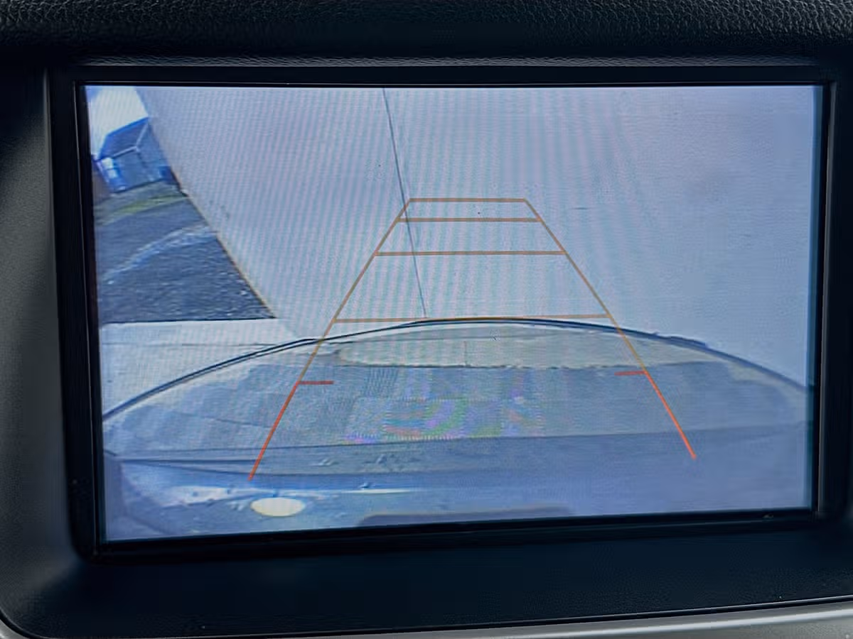 2020 Chevrolet Suburban LT Image 17