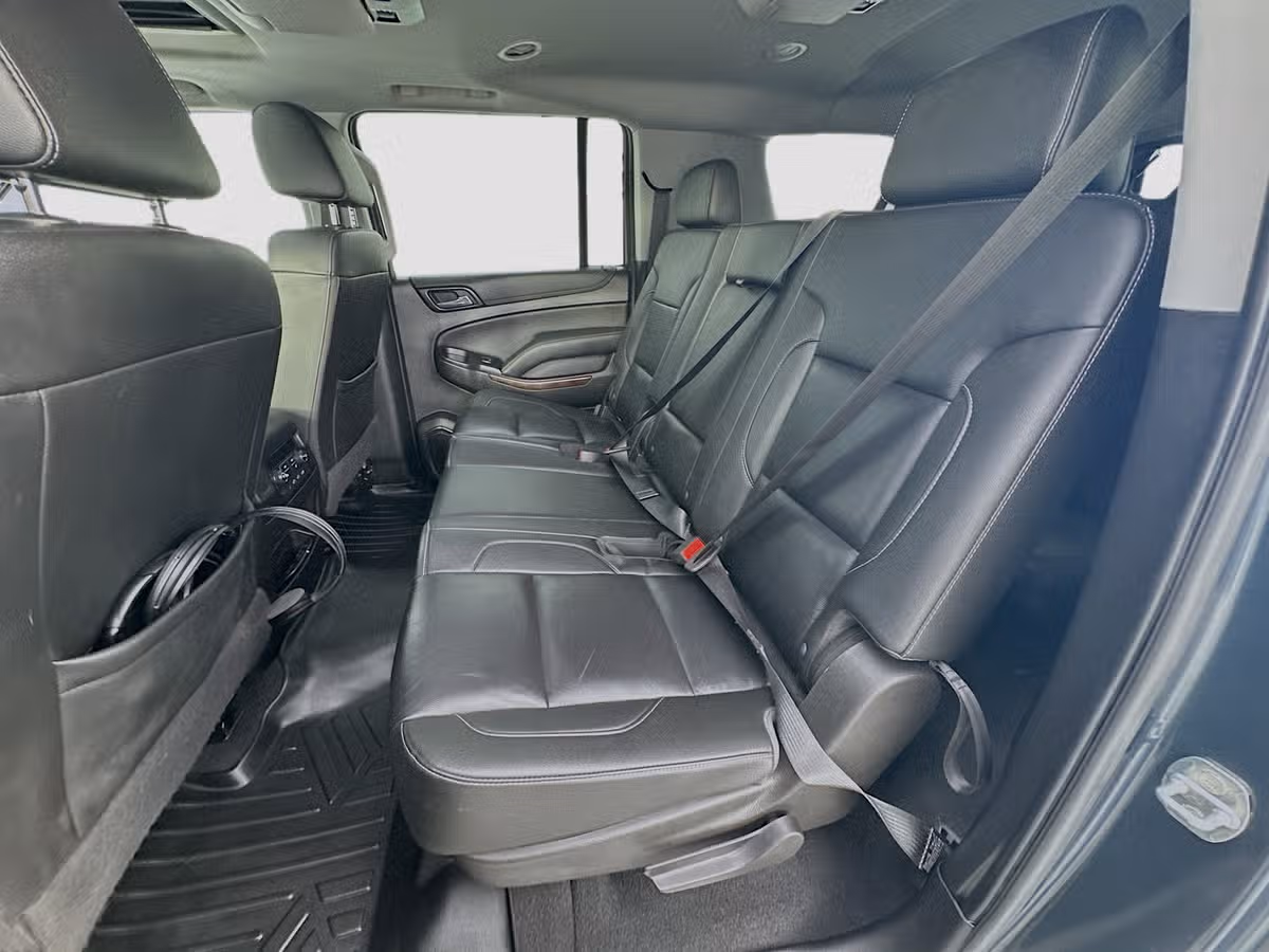 2020 Chevrolet Suburban LT Image 23