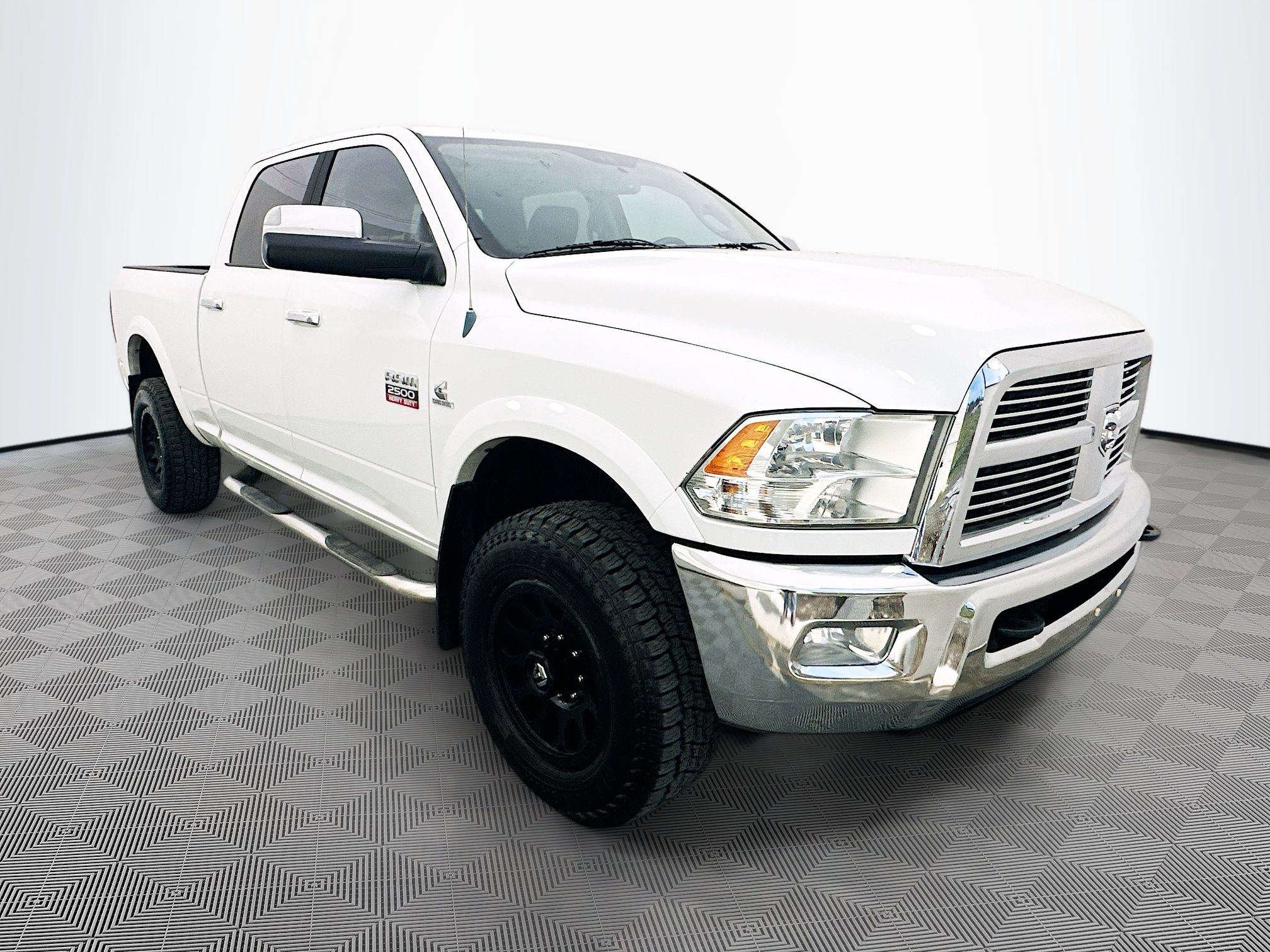 2011 RAM 2500 Laramie 4X4 Crew Cab SWB's photo