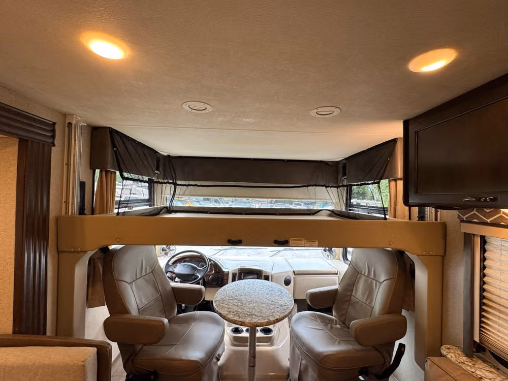 2019 Thor Motor Coach Freedom Traveler Motorhome Image 13