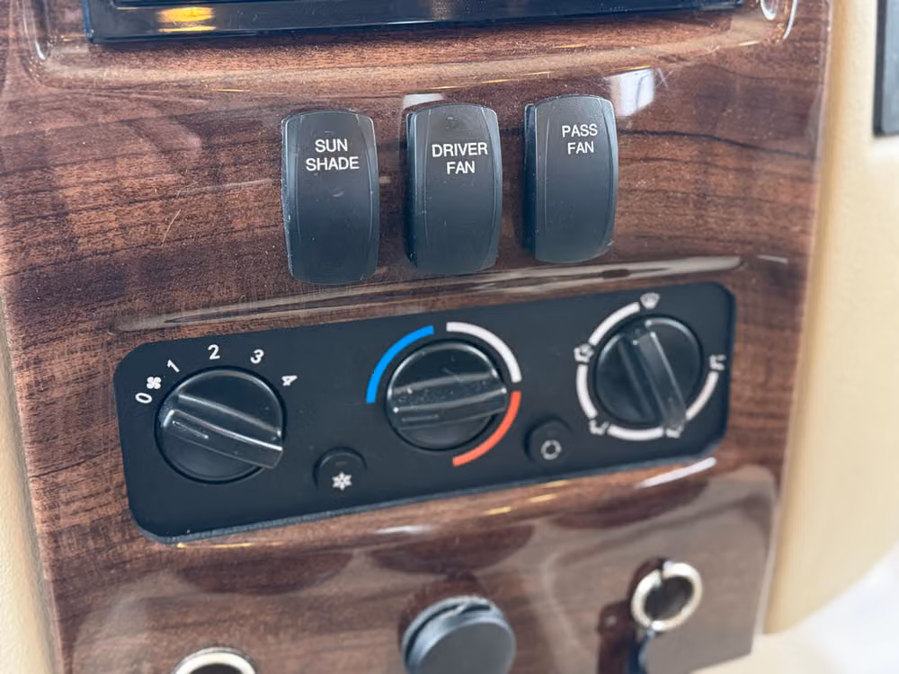 2019 Thor Motor Coach Freedom Traveler Motorhome Image 40