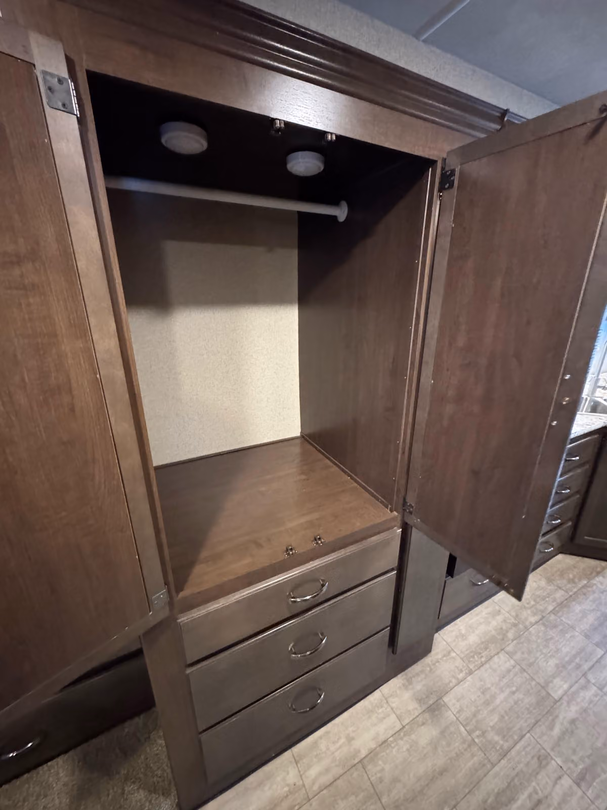2019 Thor Motor Coach Freedom Traveler Motorhome Image 22