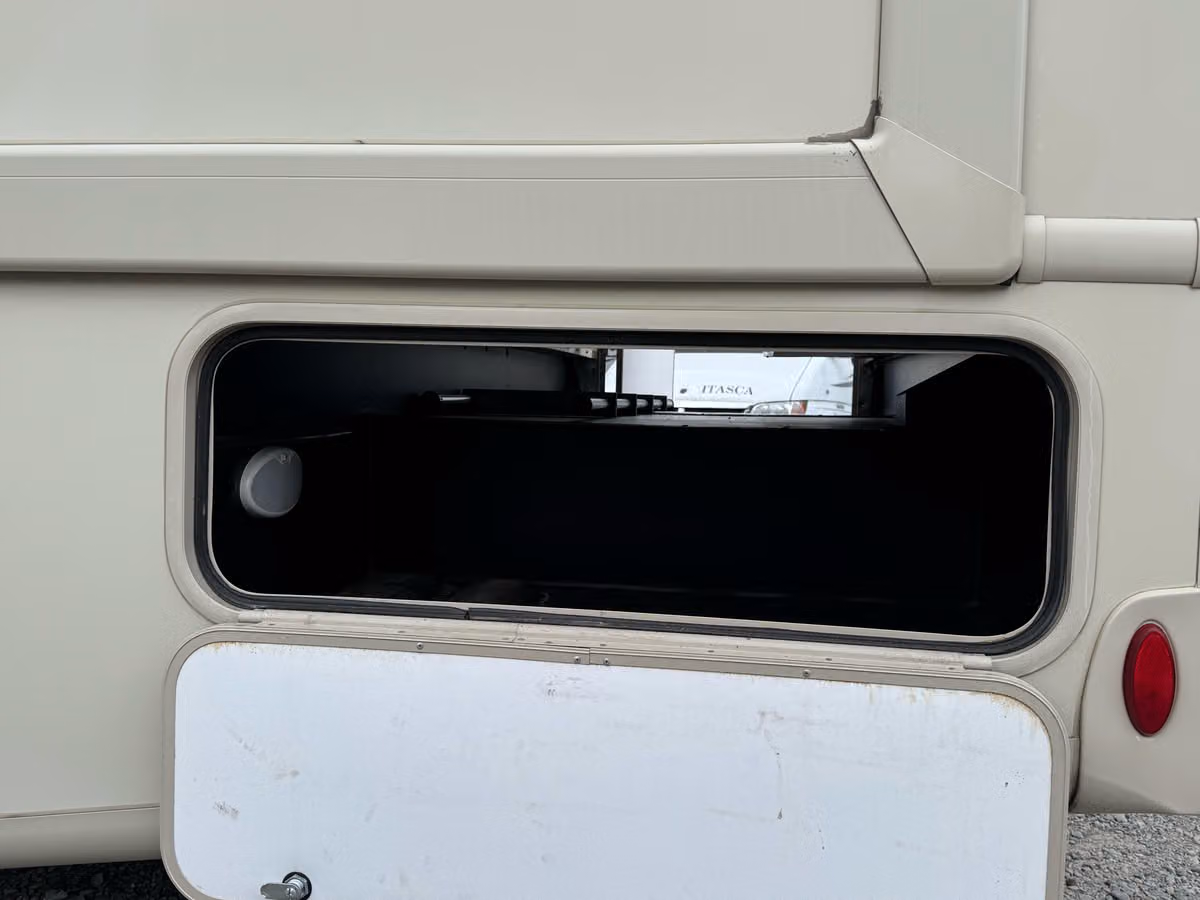 2019 Thor Motor Coach Freedom Traveler Motorhome Image 38