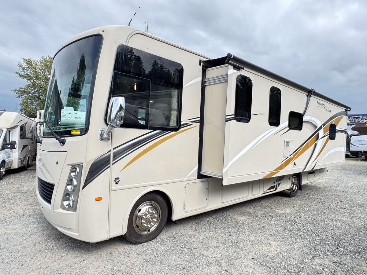 2019 Thor Motor Coach Freedom Traveler Motorhome Image 7