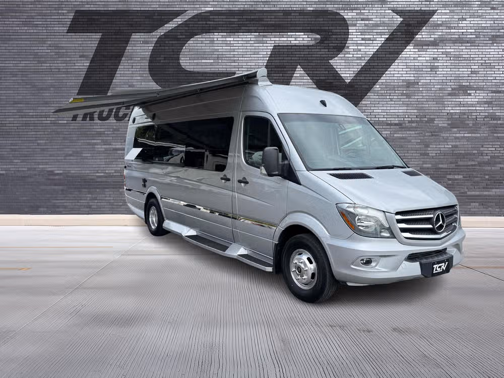 2017 Mercedes-Benz Sprinter Cab Chassis Base