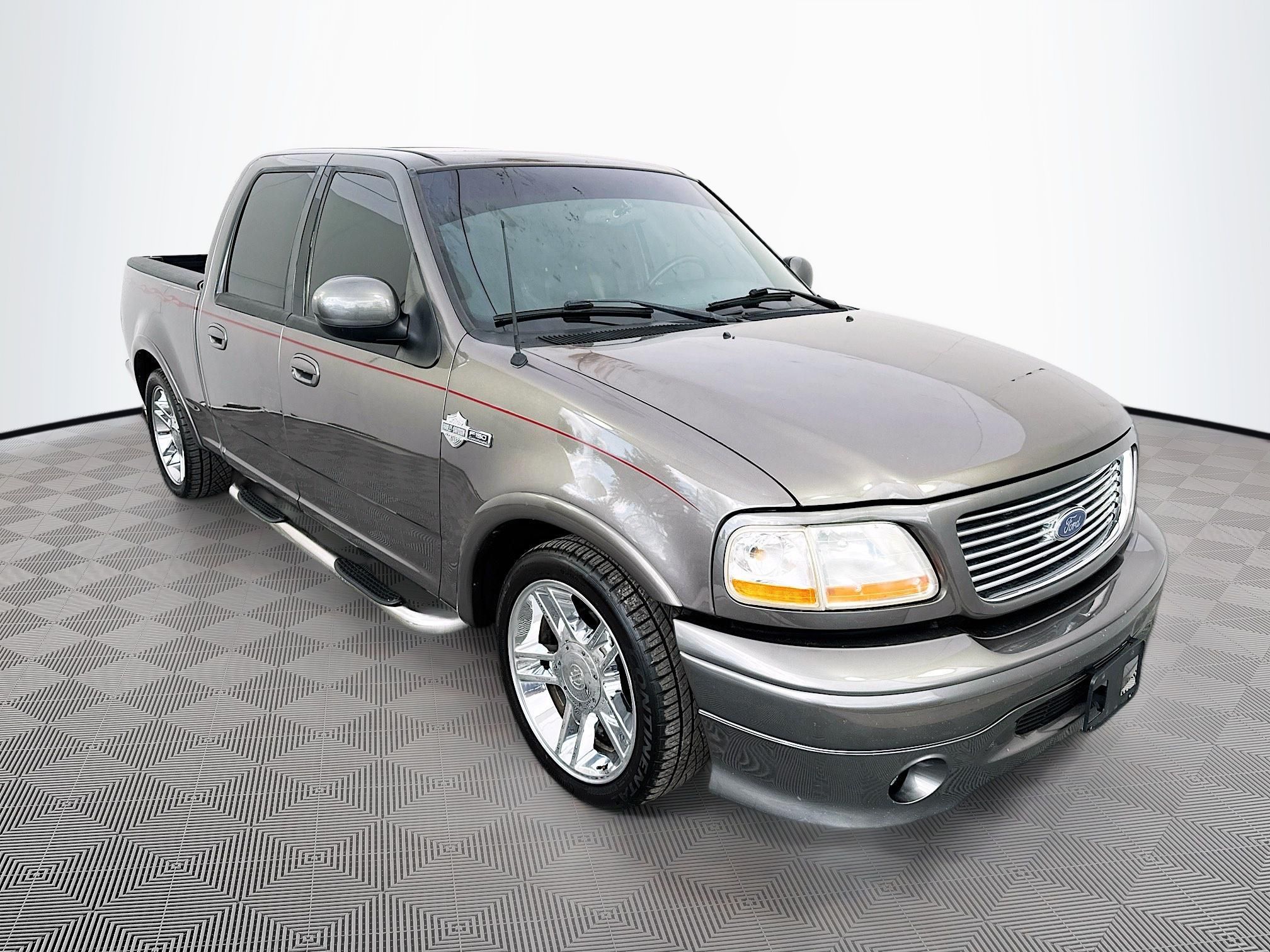 2002 Ford F-150 Harley-Davidson SuperCrew's photo