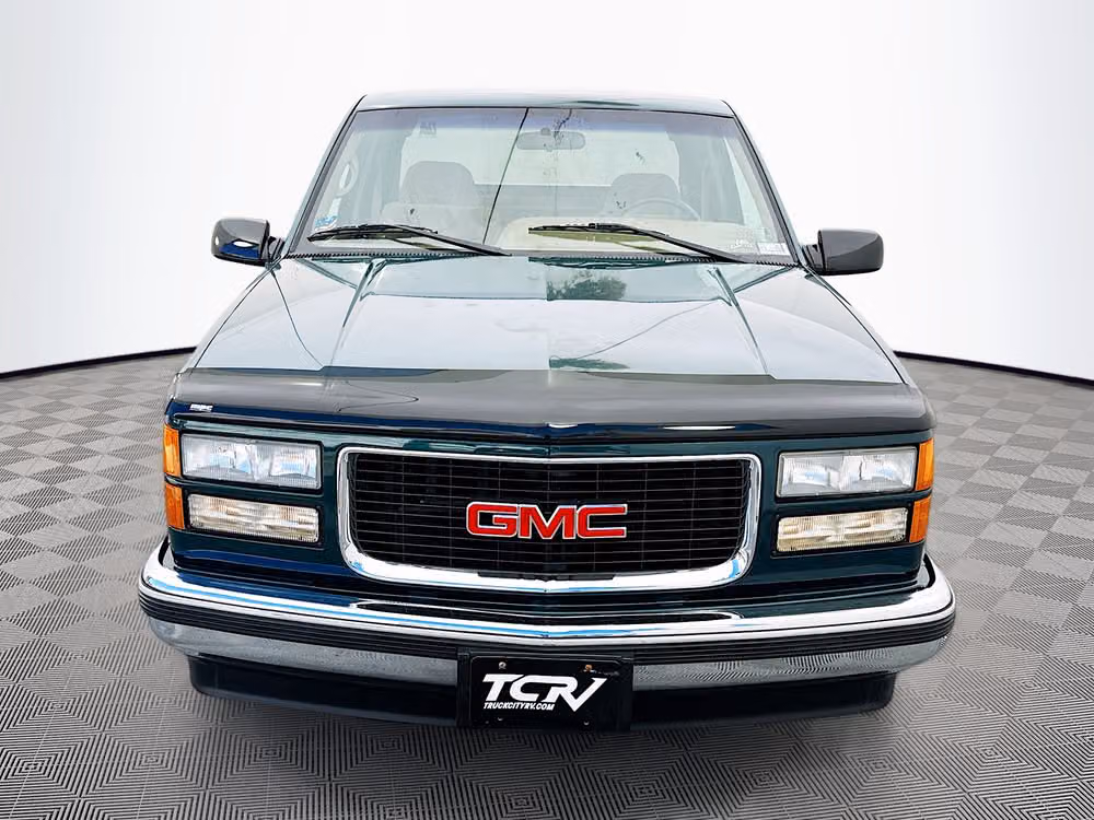 1995 GMC Sierra 1500 Club Cab Super Low Miles!!!!! Image 2