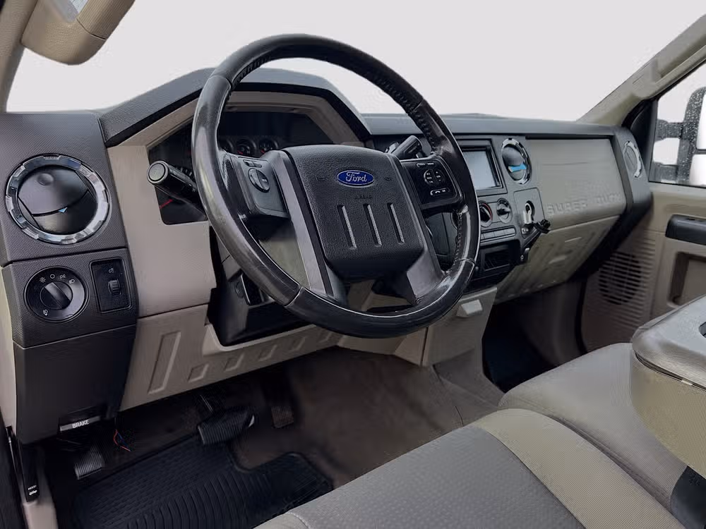 2009 Ford F-350 Super Duty Crew Cab Image 9