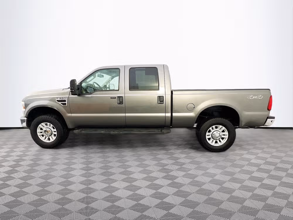 2009 Ford F-350 Super Duty Crew Cab Image 4