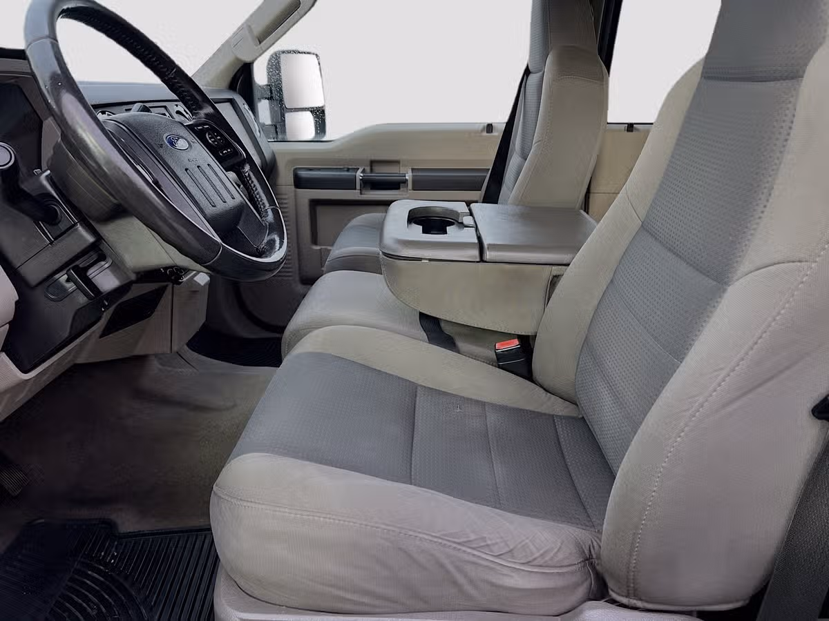 2009 Ford F-350 Super Duty Crew Cab Image 11