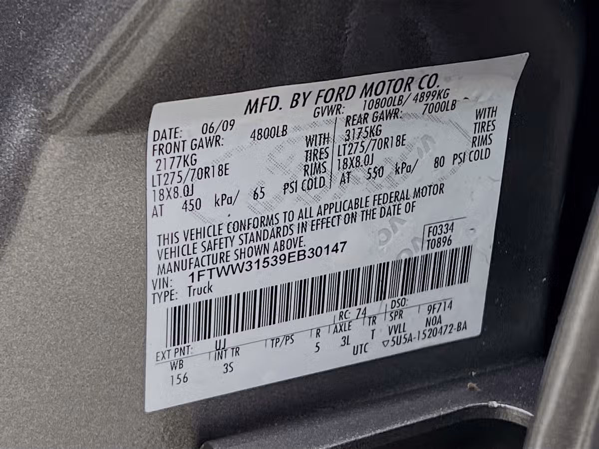 2009 Ford F-350 Super Duty Crew Cab Image 29