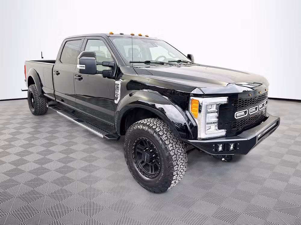 2017 Ford F-350 Lariat 4x4 Crew Cab 6-1/2' Box SRW's photo