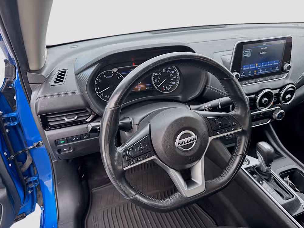 2022 Nissan Sentra SV Image 9