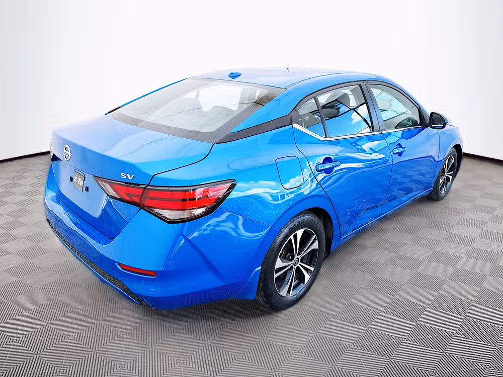 2022 Nissan Sentra SV Image 7