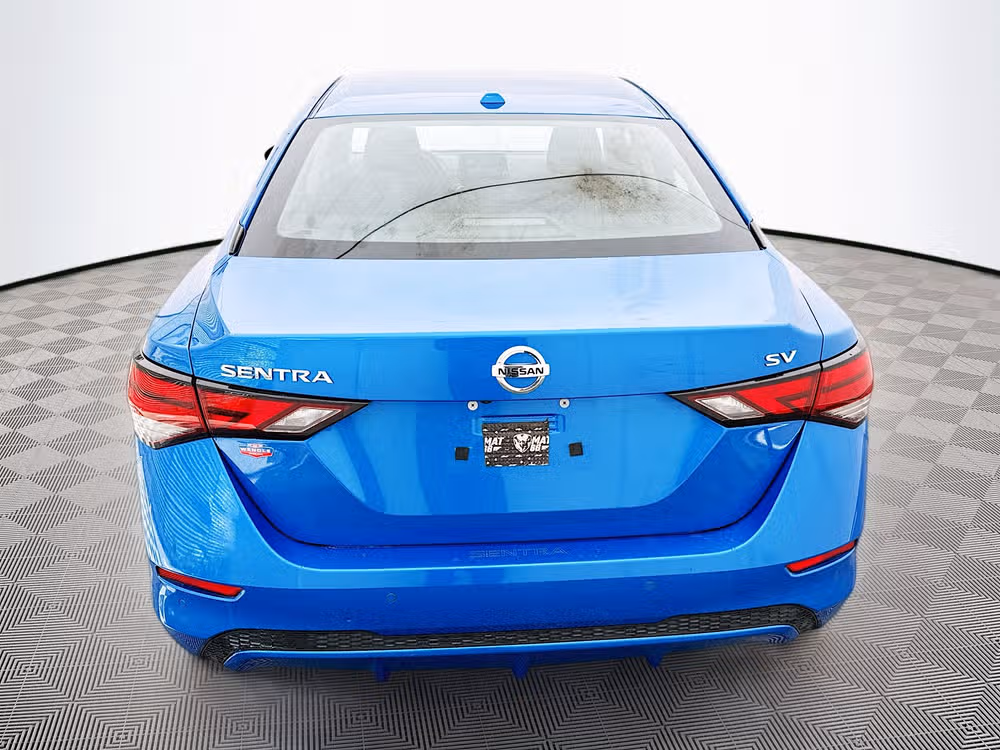 2022 Nissan Sentra SV Image 6