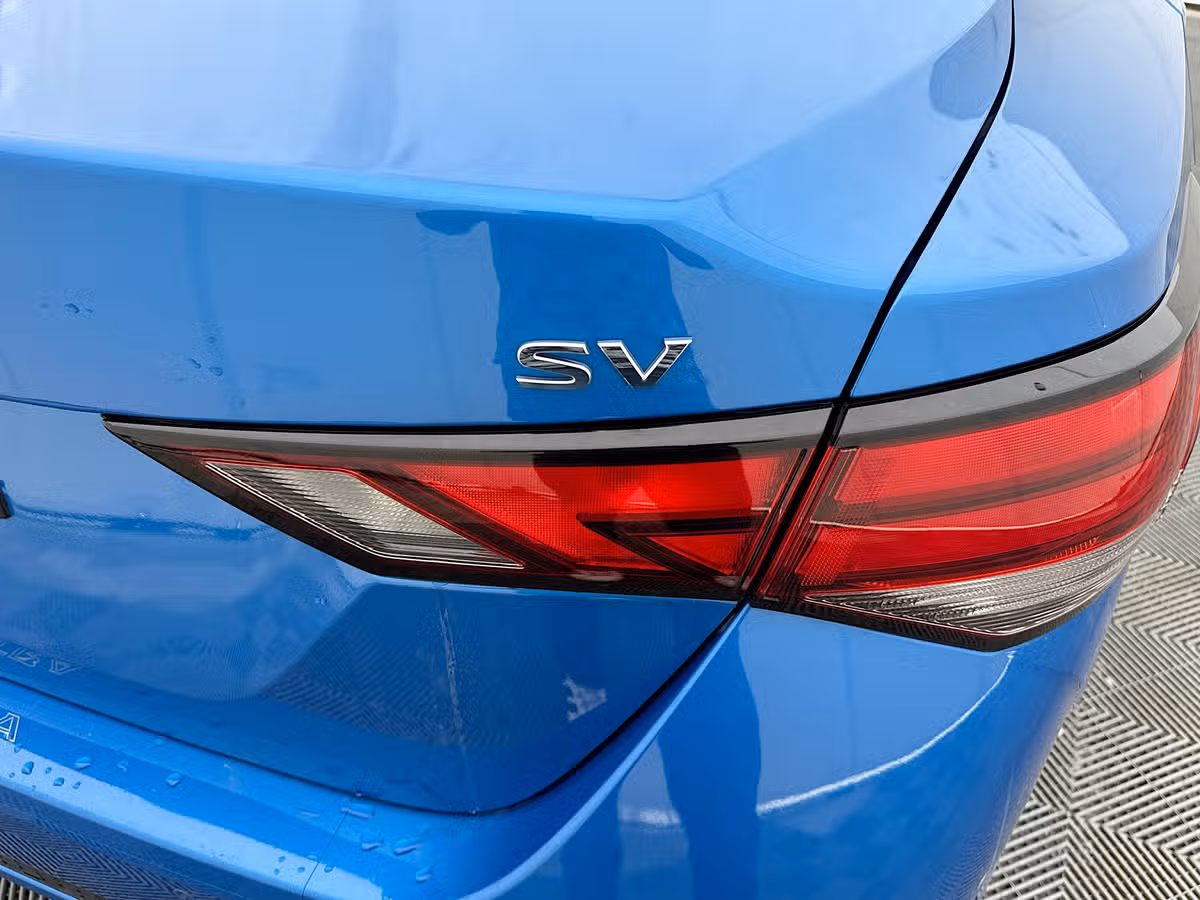2022 Nissan Sentra SV Image 31