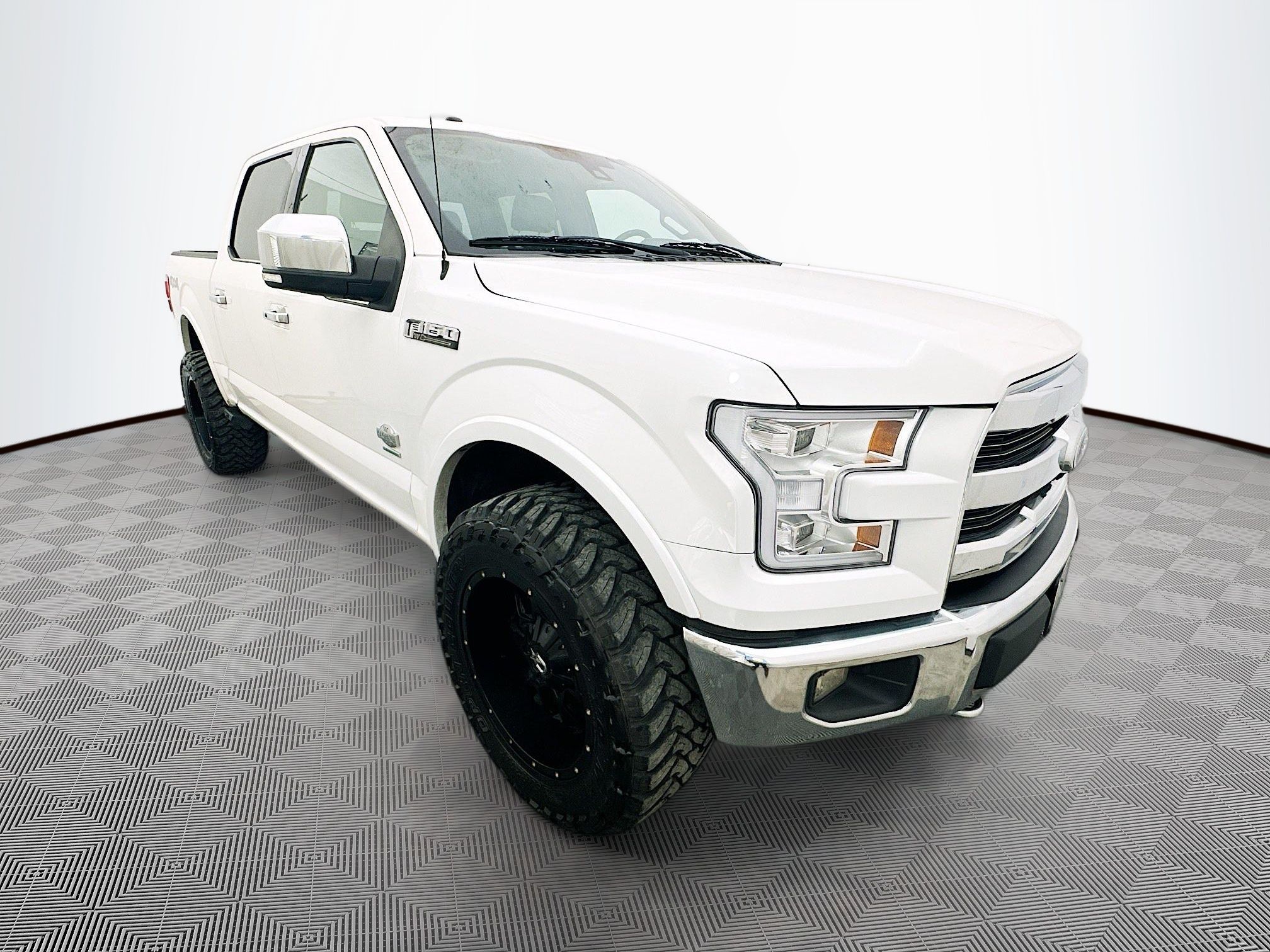 White Platinum Metallic Tri-Coat 2015 Ford F-150 Pickup Truck Four-Wheel Drive Automatic