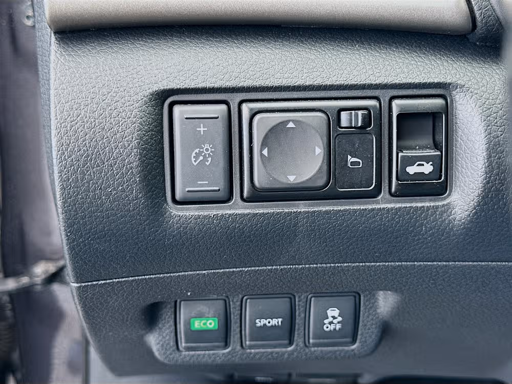 2015 Nissan Sentra SV Image 11
