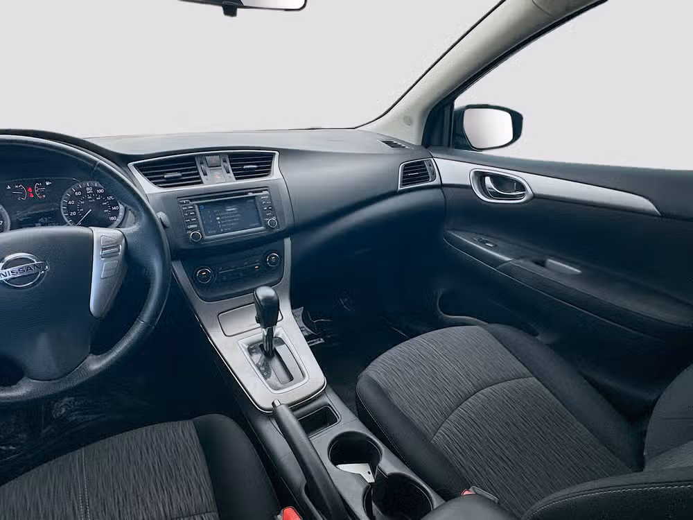 2015 Nissan Sentra SV Image 24