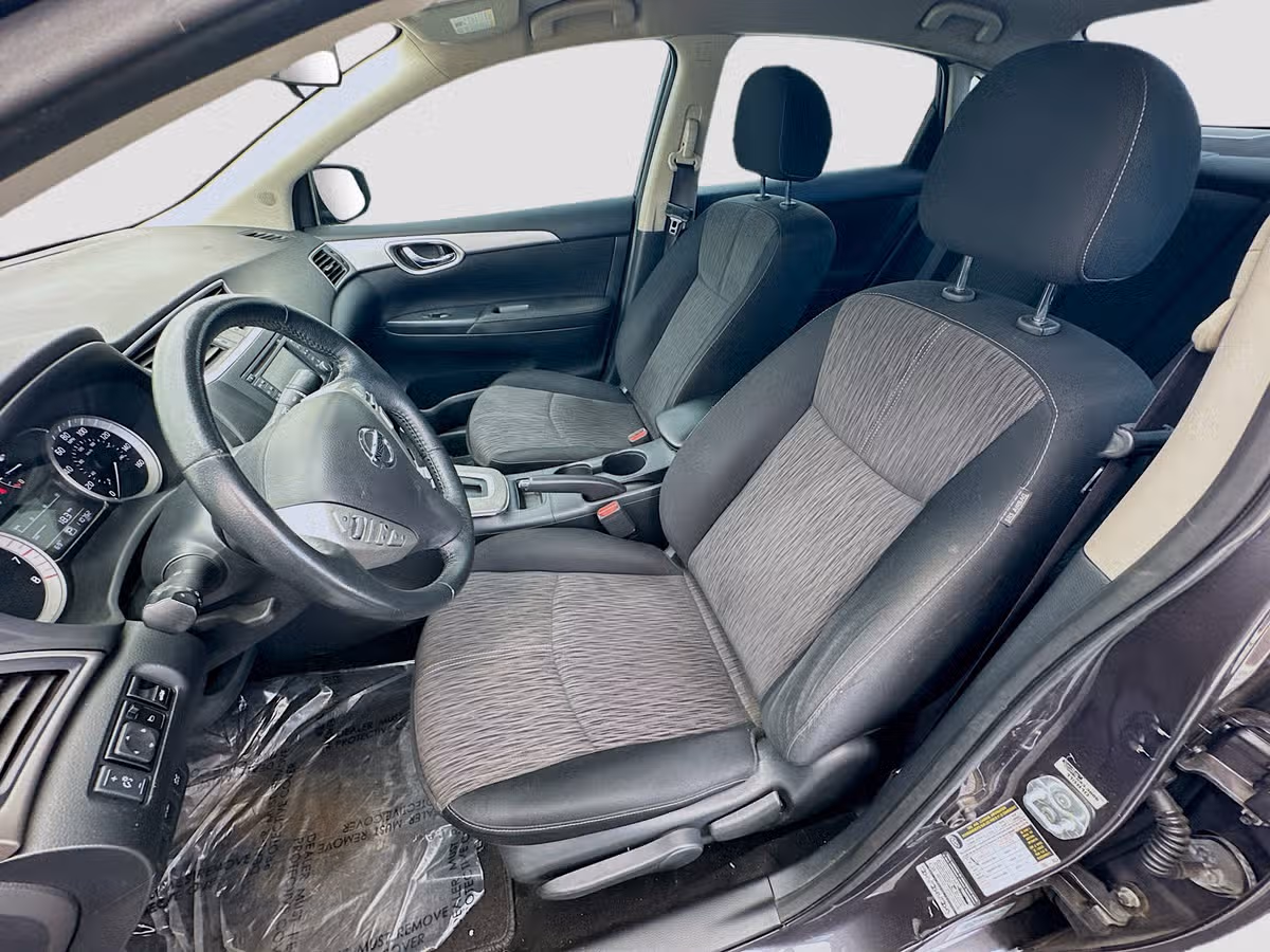 2015 Nissan Sentra SV Image 12