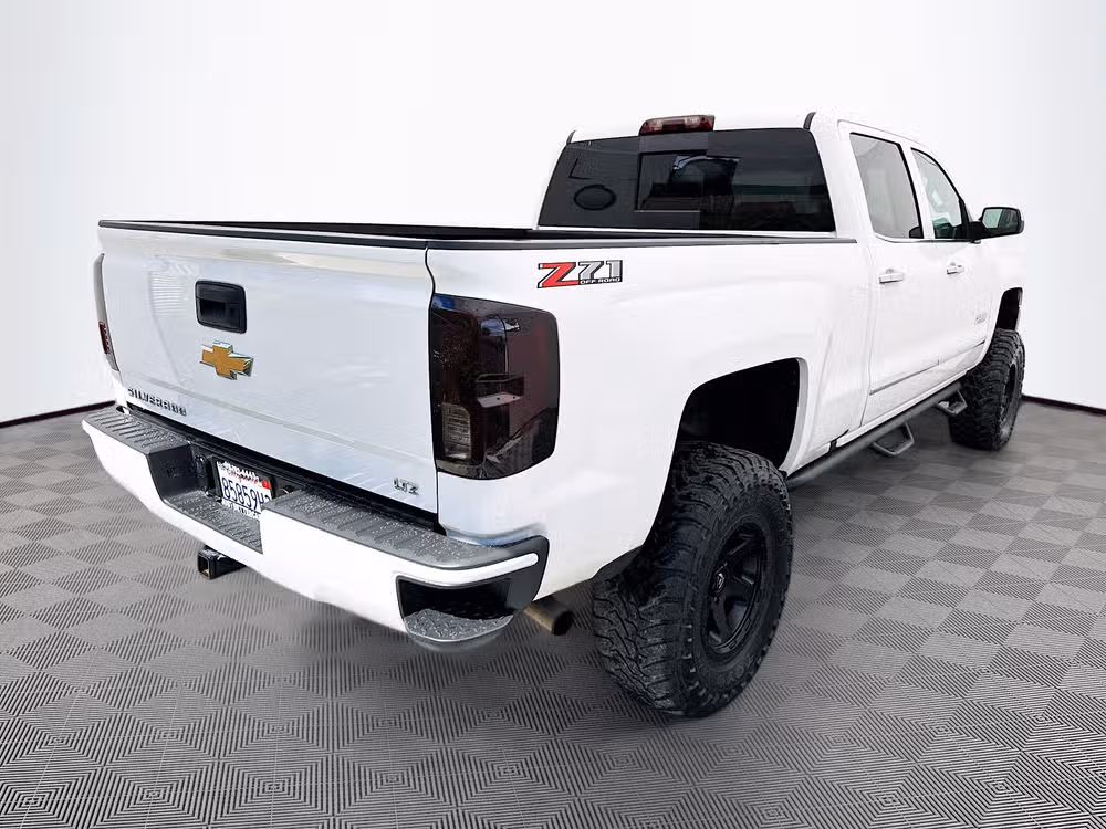 2018 Chevrolet Silverado 1500 LTZ Z71 Crew Cab Image 7