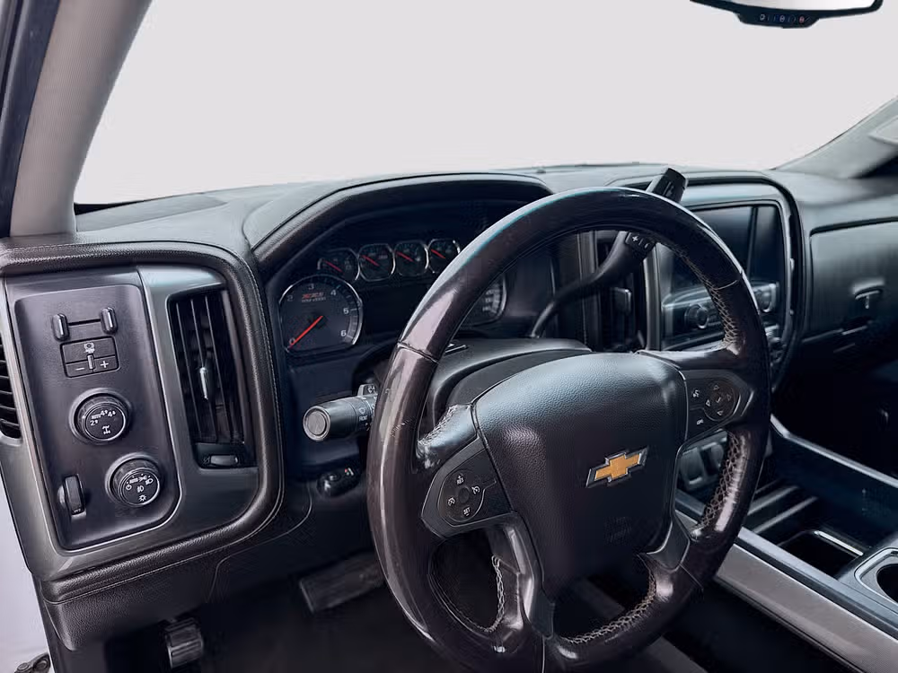 2018 Chevrolet Silverado 1500 LTZ Z71 Crew Cab Image 9
