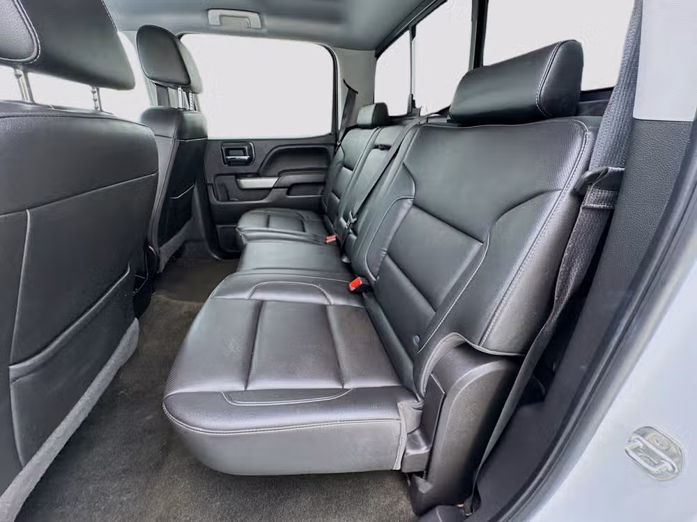 2018 Chevrolet Silverado 1500 LTZ Z71 Crew Cab Image 24