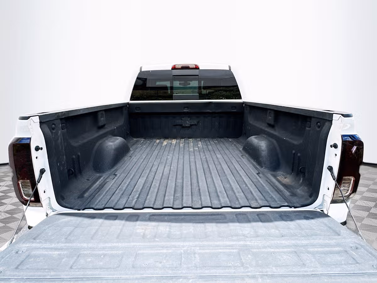 2018 Chevrolet Silverado 1500 LTZ Z71 Crew Cab Image 27