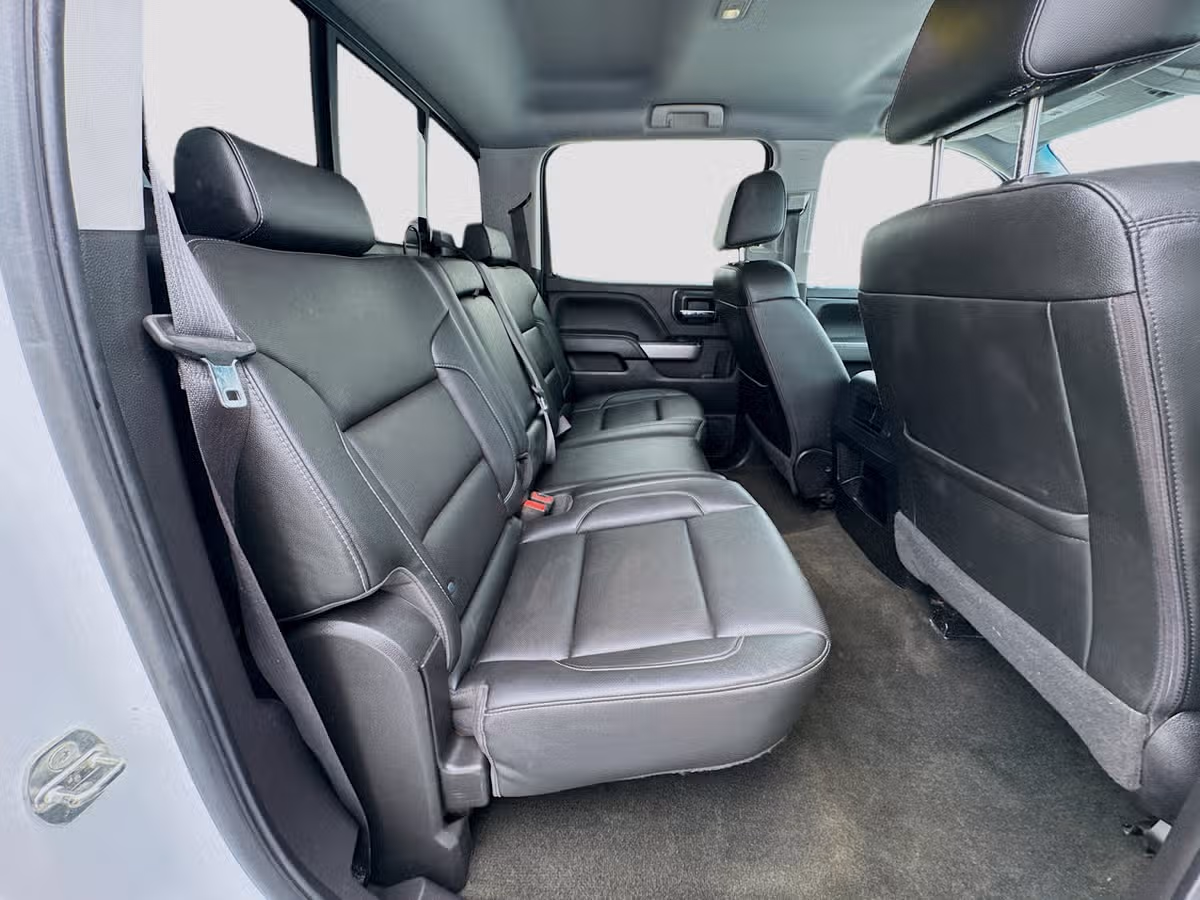 2018 Chevrolet Silverado 1500 LTZ Z71 Crew Cab Image 28