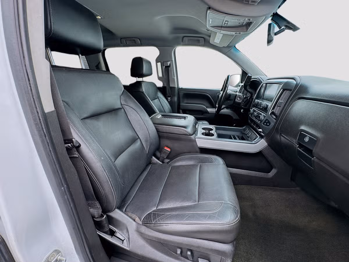 2018 Chevrolet Silverado 1500 LTZ Z71 Crew Cab Image 29