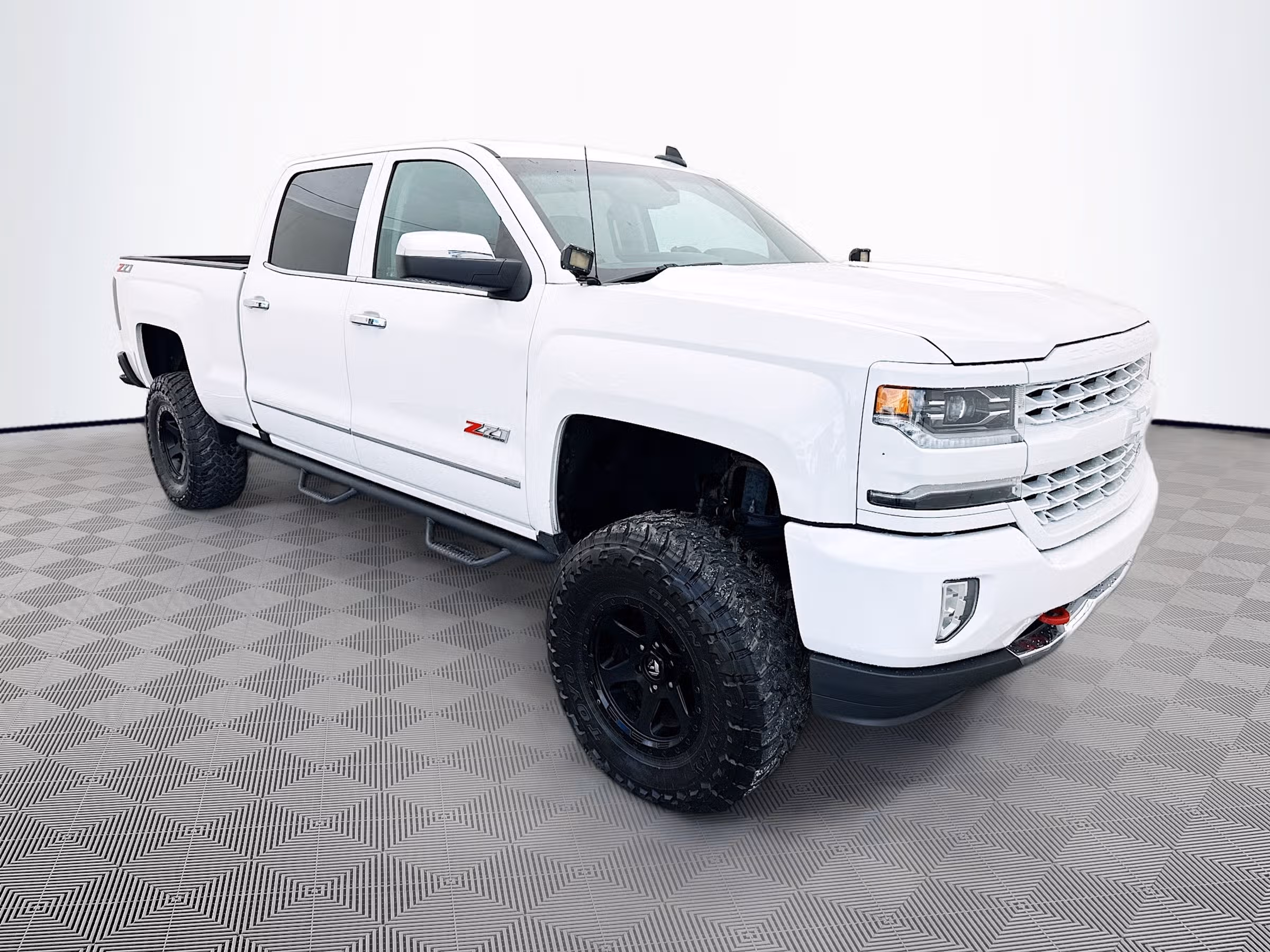 2018 Chevrolet Silverado 1500 LTZ Z71 Crew Cab Image 1