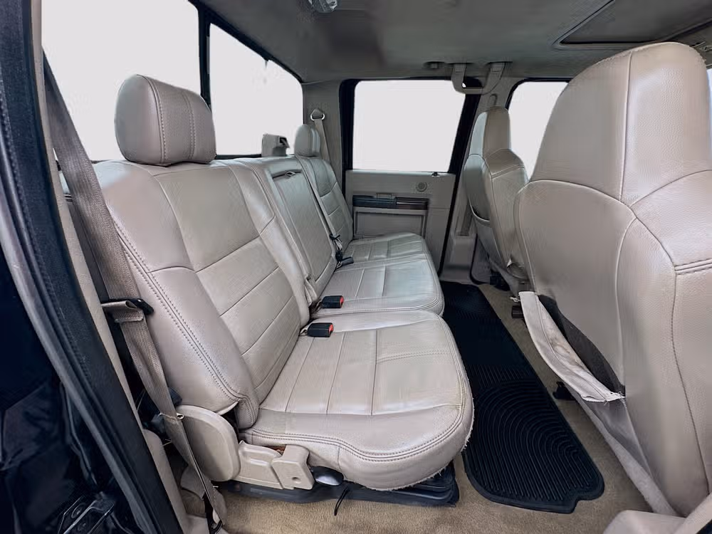 2008 Ford F-350 Super Duty Lariat Crew Cab Diesel 4x4 Image 25