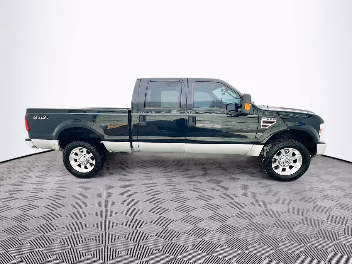 2008 Ford F-350 Super Duty Lariat Crew Cab Diesel 4x4 Image 9