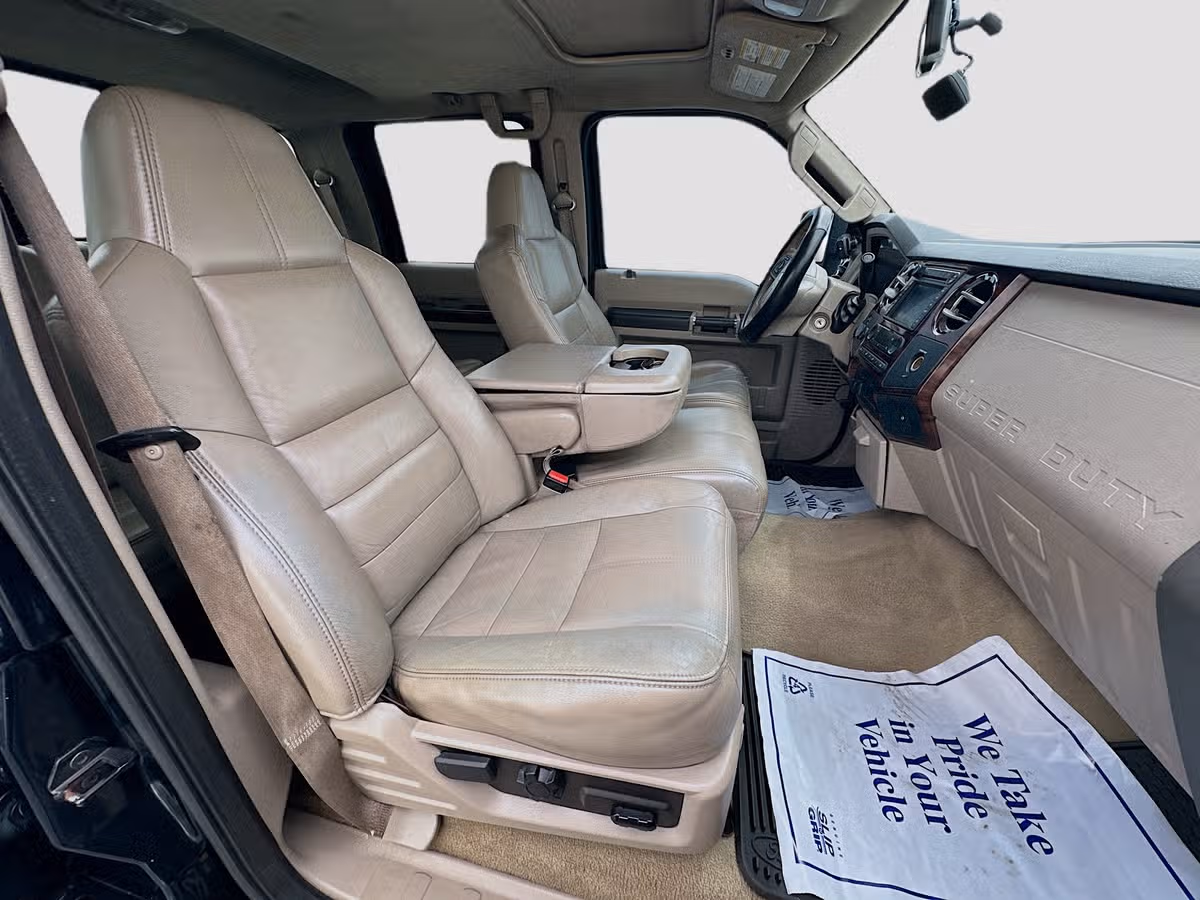 2008 Ford F-350 Super Duty Lariat Crew Cab Diesel 4x4 Image 26
