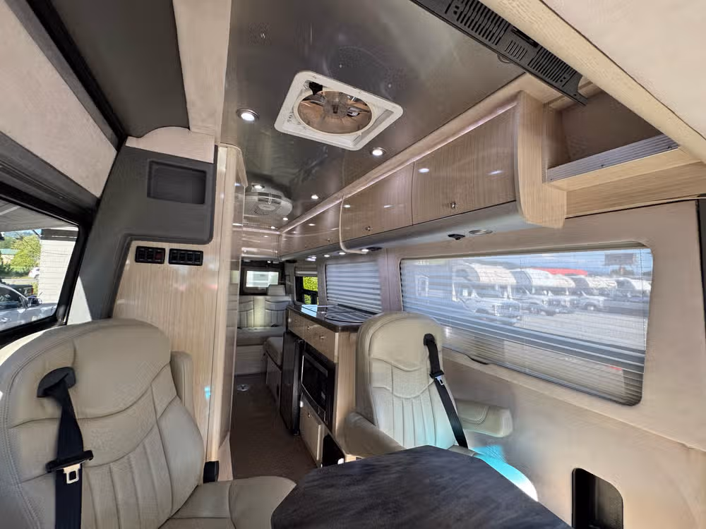 2014 Airstream Interstate Clas B Sprinter Diesel Image 13