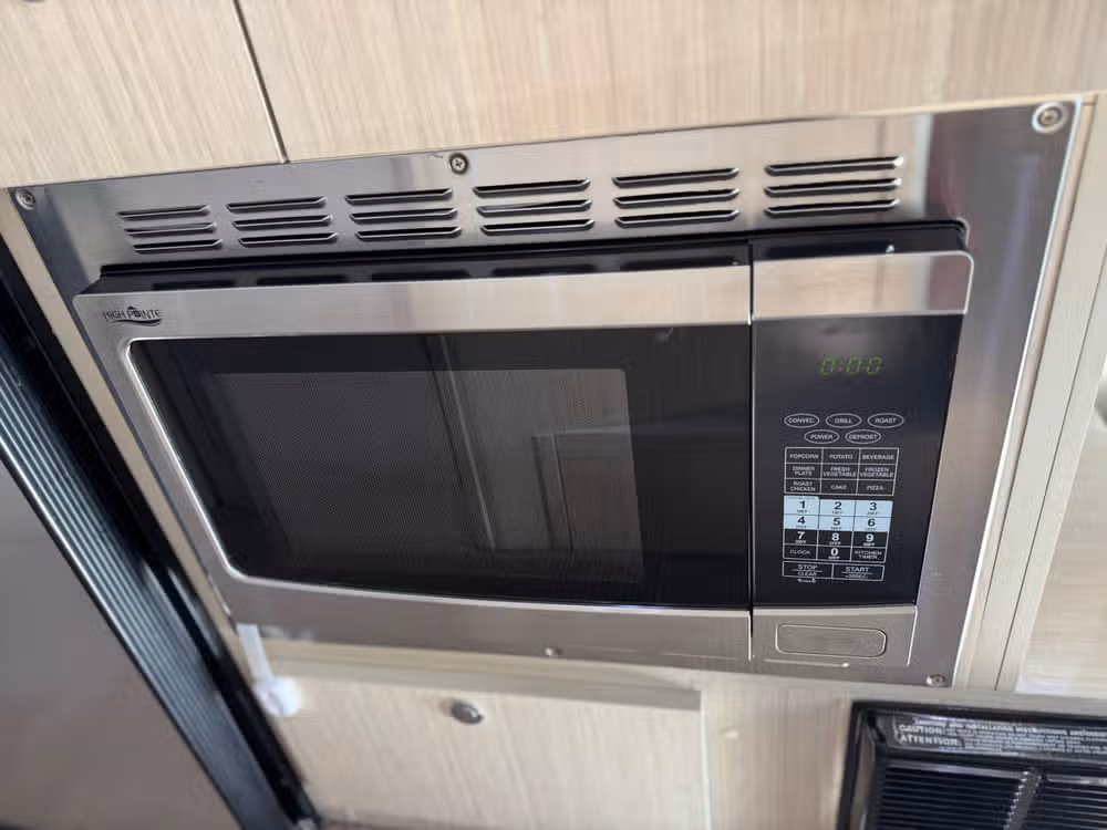 2014 Airstream Interstate Clas B Sprinter Diesel Image 23