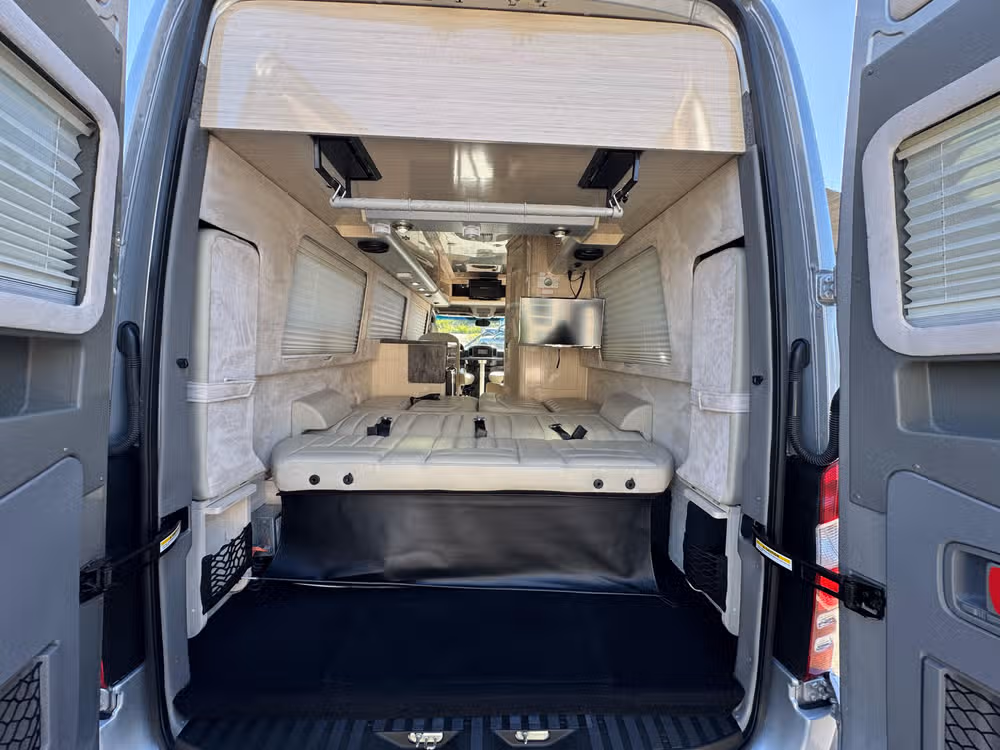 2014 Airstream Interstate Clas B Sprinter Diesel Image 27