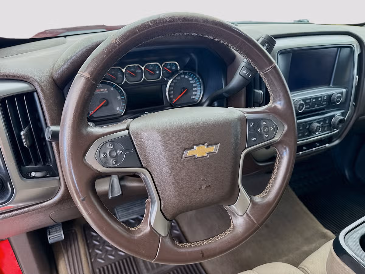 2017 Chevrolet Silverado 1500 LT Z71 Crew Cab Image 12