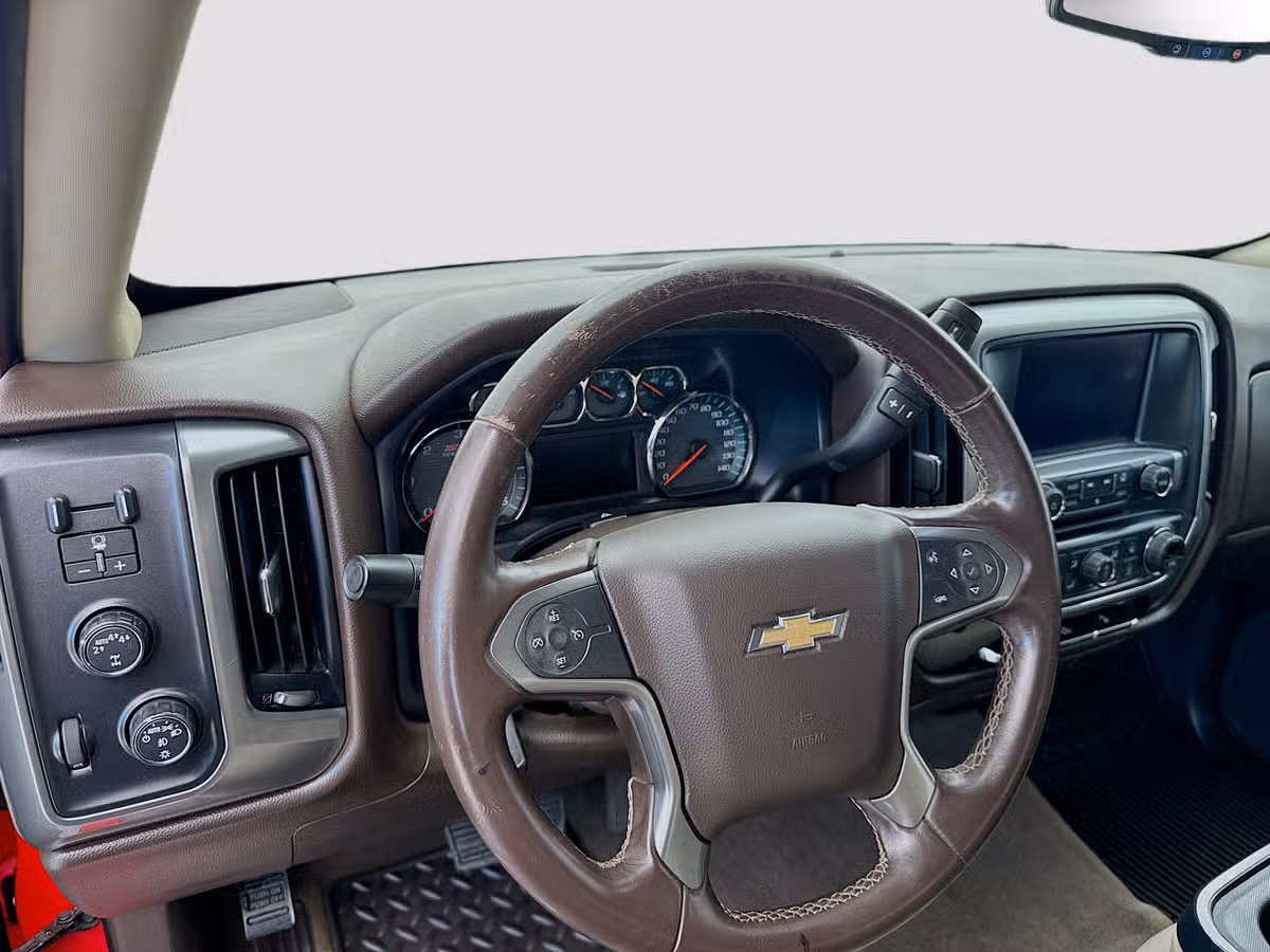 2017 Chevrolet Silverado 1500 LT Z71 Crew Cab Image 24
