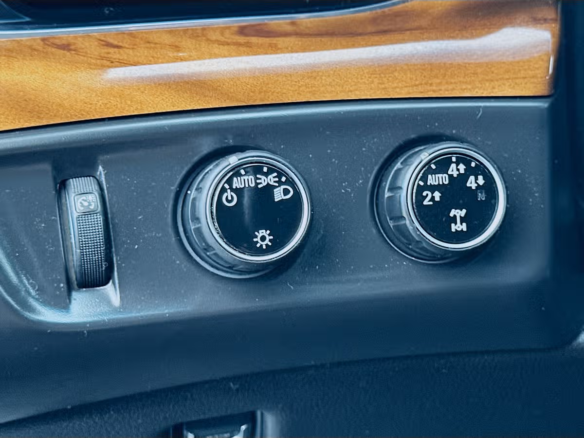2016 Cadillac Escalade Premium Collection Image 10