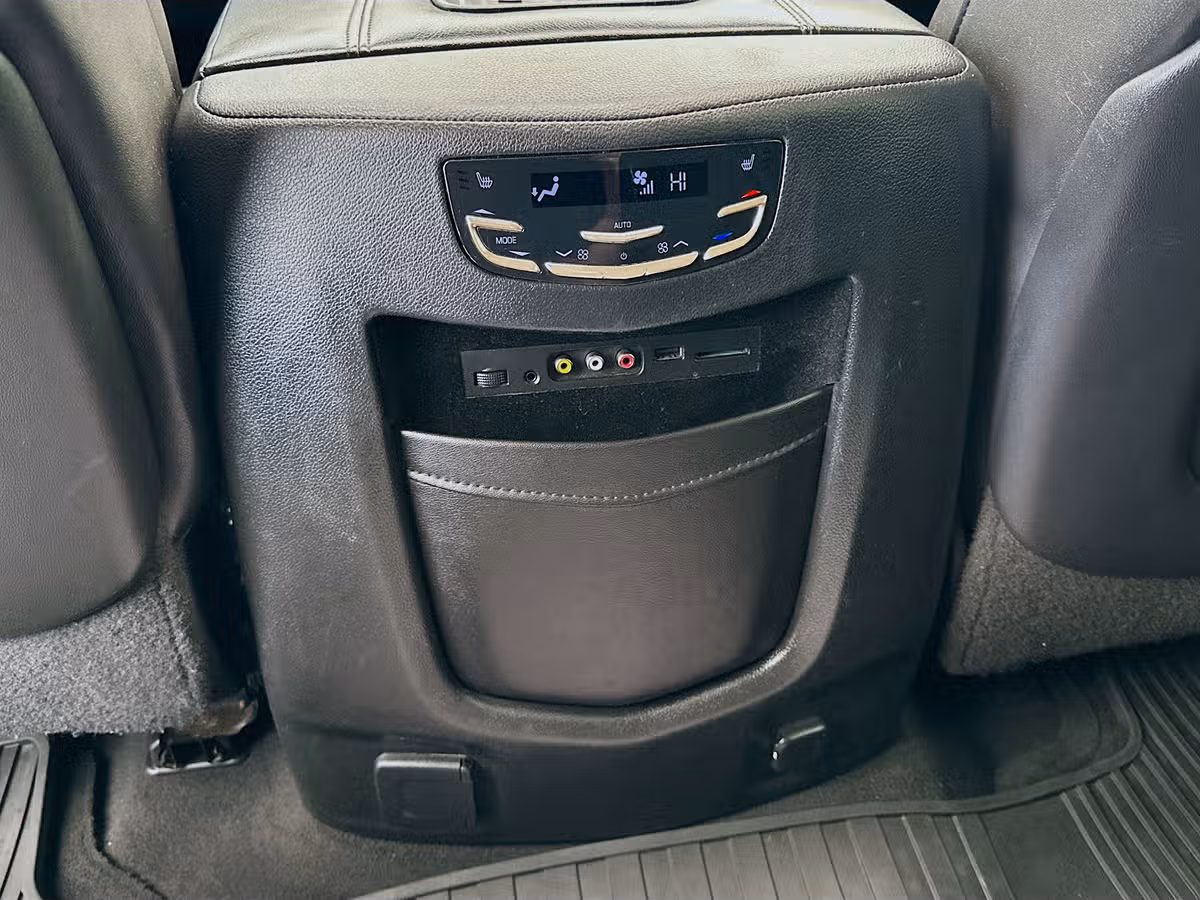 2016 Cadillac Escalade Premium Collection Image 25