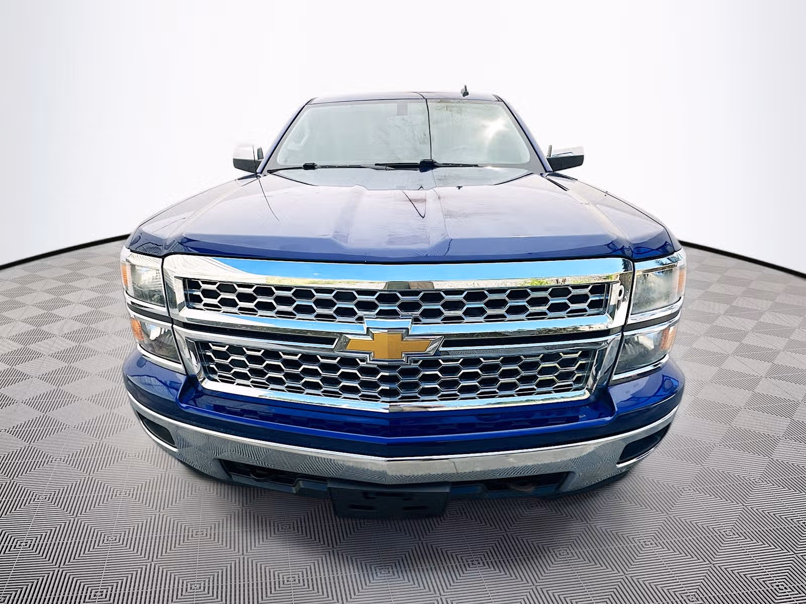 2014 Chevrolet Silverado 1500 Crew Cab 4x4 Upper Image 2